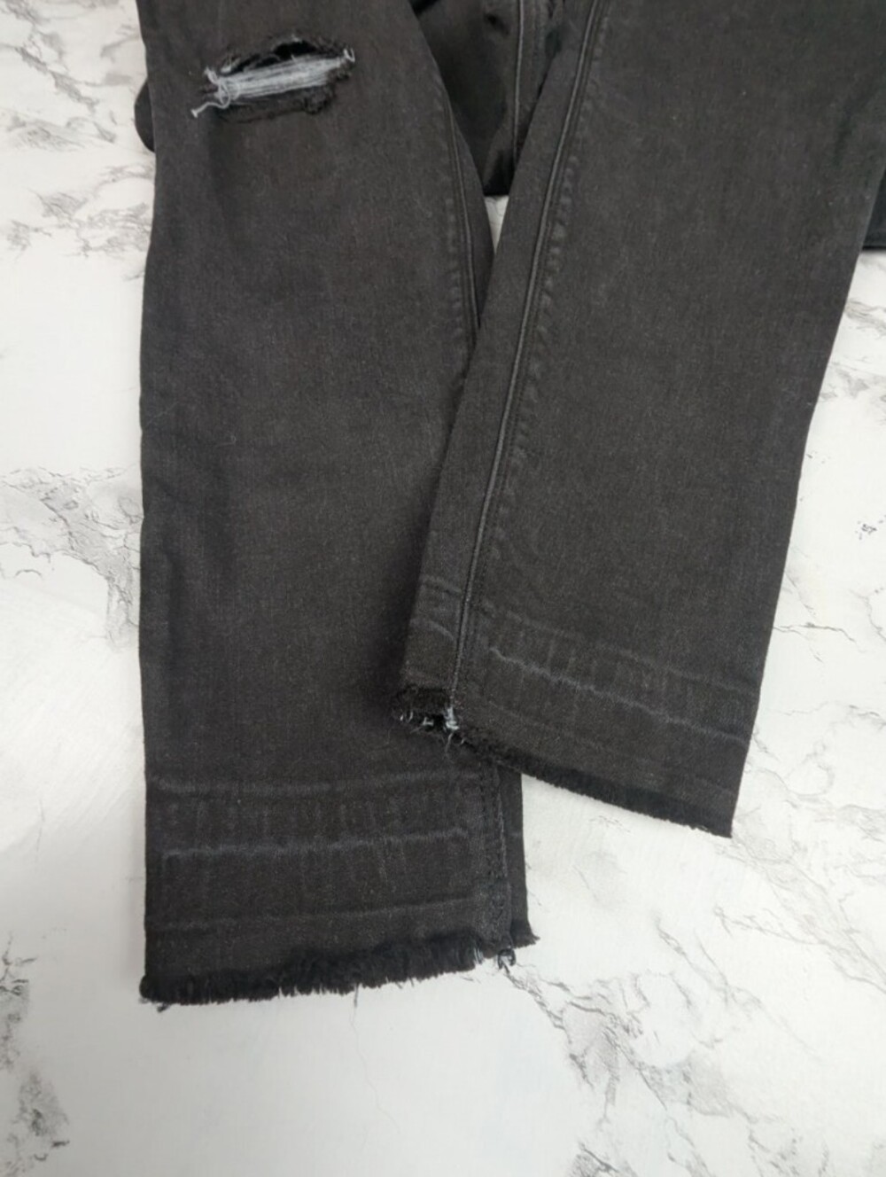 SPANX Distressed Denim Leggings High Rise Black Skinny Jeans Raw Hem Size M - Picture 5 of 13